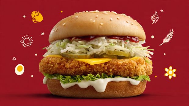 Albaik Big Baik Burger ingredients: bun, crunchy chicken, coleslaw, pickles, sauce